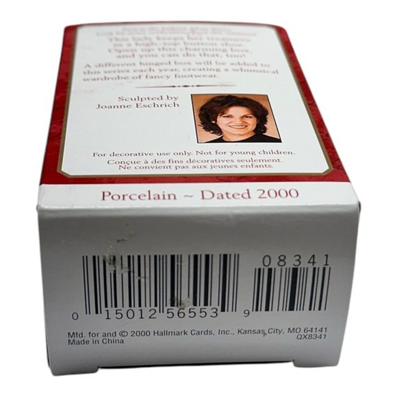 Hallmark FASHION AFOOT Porcelain Shoe Ornament Trinket Box dated 2000 QX8341* - Picture 6 of 6